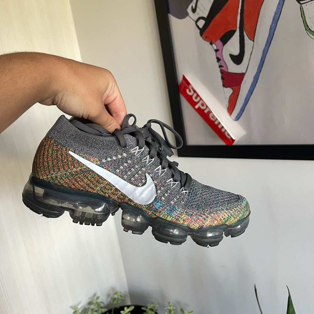 Nike air vapor max grey multi-color